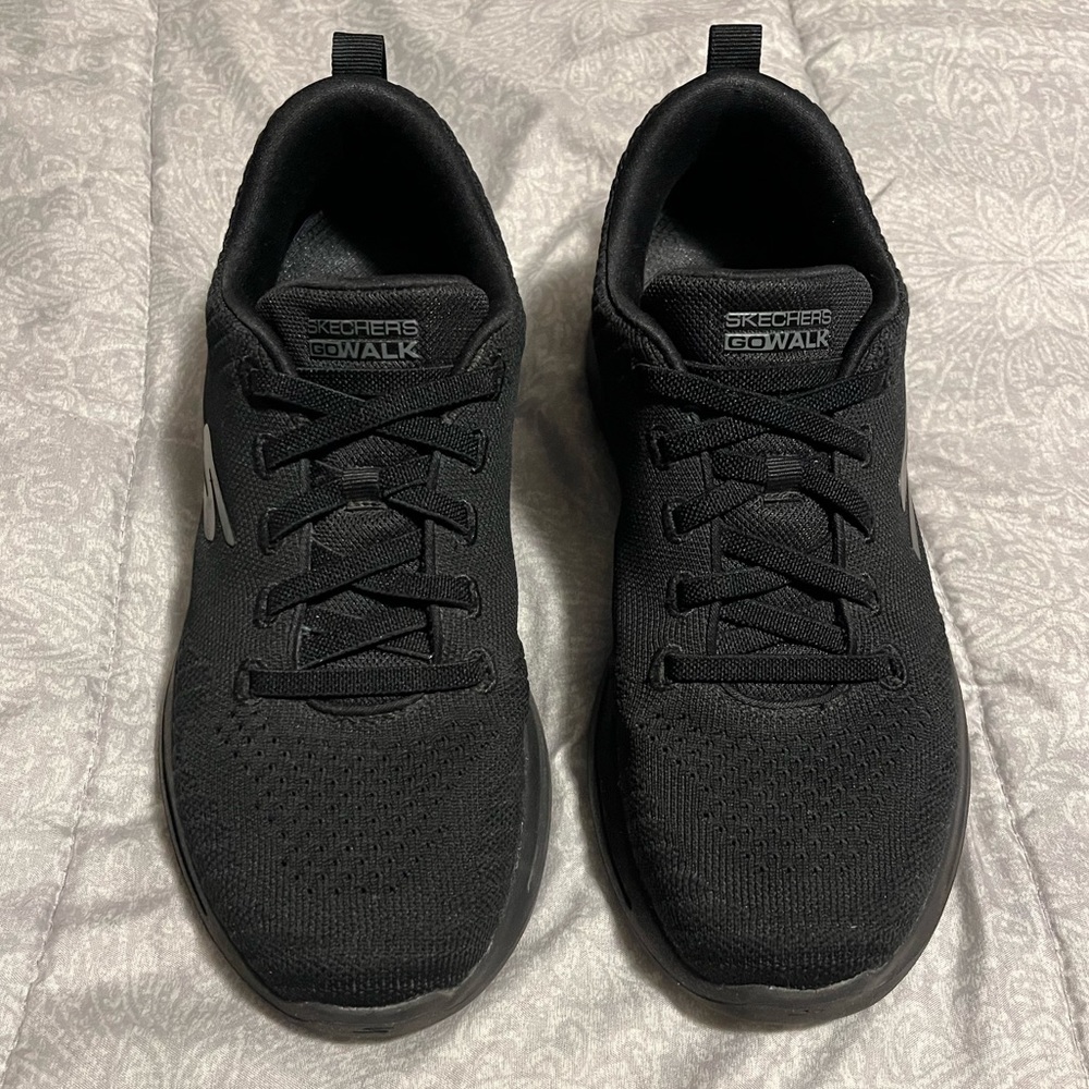 Skechers GOwalk Arch Fit Grand Select Black Men’s Size 8 Shoes Sneakers